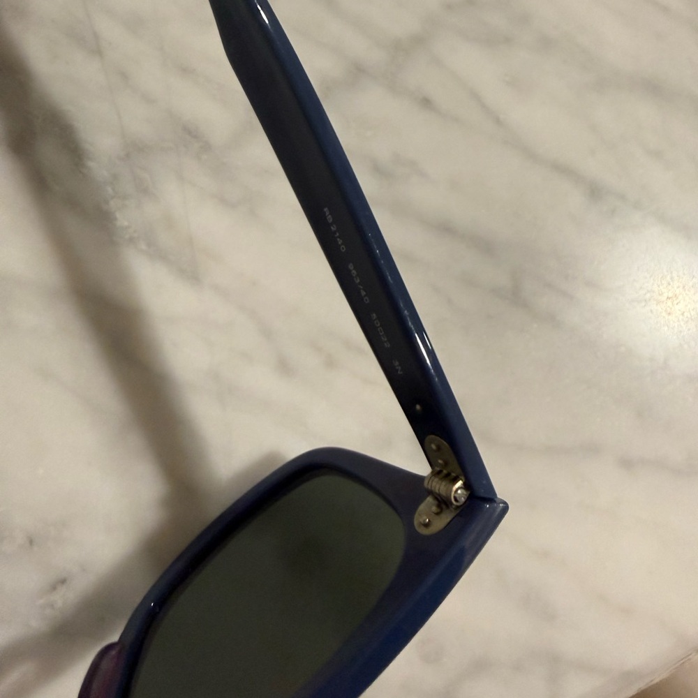 Ray-Ban Navy Wayfarer Sunglasses - Picture 7 of 7